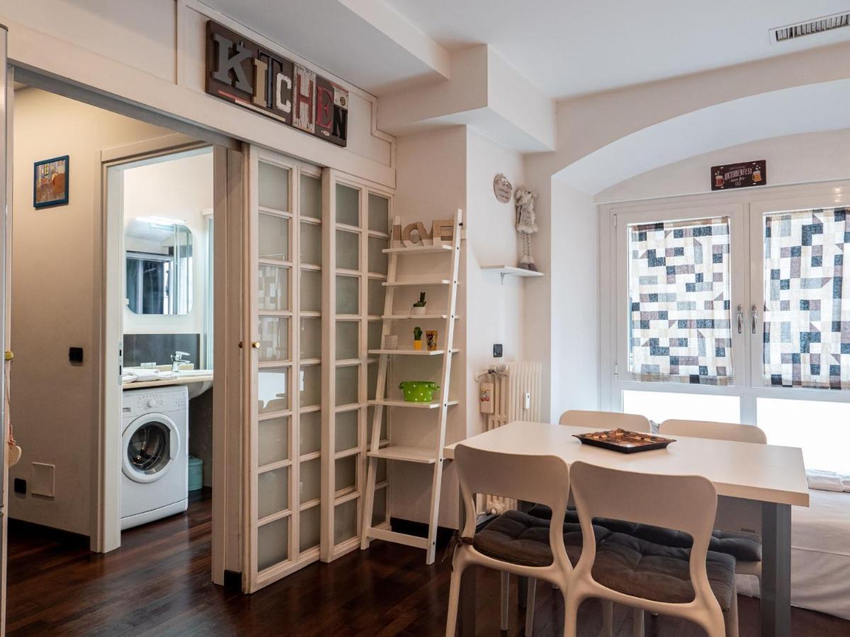 The Best Rent - Modern Duomo Apartment Милано Екстериор снимка
